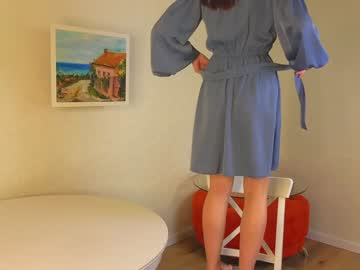 girl
        garyncoaker cam image #2709940