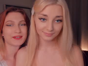 girl
        point_of_love cam image #1900001