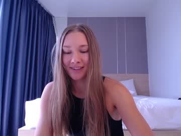 girl
        teonasafina__ cam image #1671480
