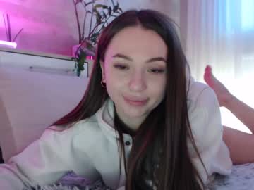 girl
        meryfoxxx cam image #2438464