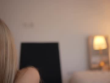 girl
        kriss0leoo cam image #4291964