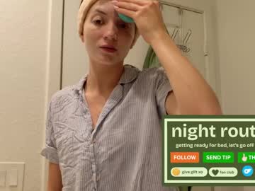 girl
        jadewilkinson cam image #4433438