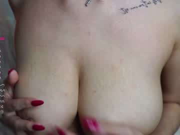 girl
        cassandra_diaz cam image #2681944