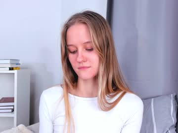 girl
        tinaaarpp cam image #188916