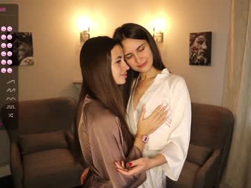 couple
        wine_on_lips cam image #1888285