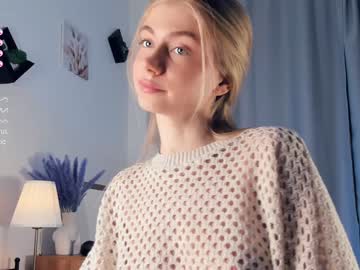 girl
        kateharrise cam image #1946018