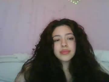 girl
        savinajade cam image #232938