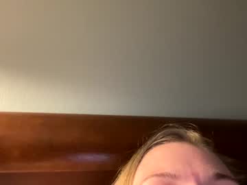 girl
        biigbb cam image #155379
