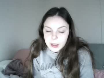 girl
        collegegirlcalie cam image #739507
