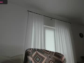 girl
        mysweethobby cam image #1486287