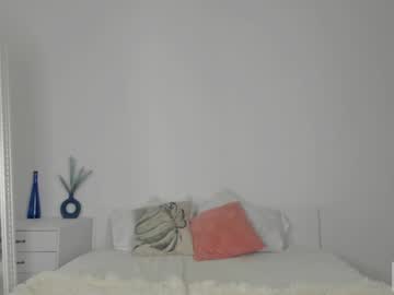girl
        violetta_finch cam image #2865907