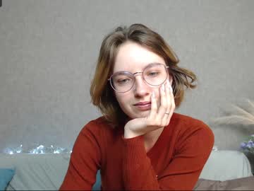 girl
        mary_klaus cam image #555773