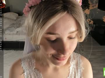 girl
        margarethowell cam image #3706589