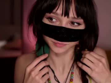 girl
        chaturbatable cam image #1660518