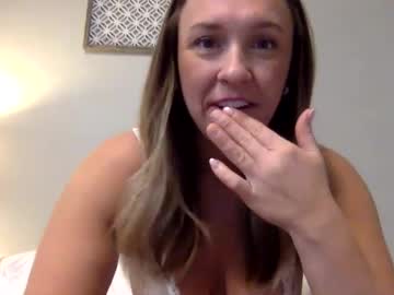 girl
        rubmyclit22 cam image #3466432