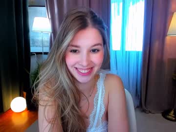 girl
        milablush cam image #969185
