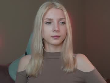 girl
        oh_honey_ cam image #3604213