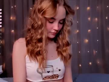 girl
        lissa_meooow cam image #2224329