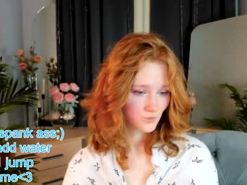 girl
        navy_blush cam image #2295407