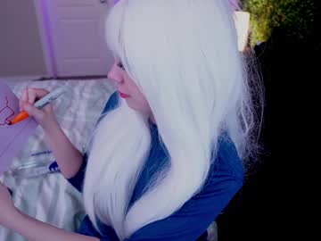 girl
        runesy cam image #2283560