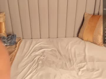 girl
        saraymonroe cam image #2252368