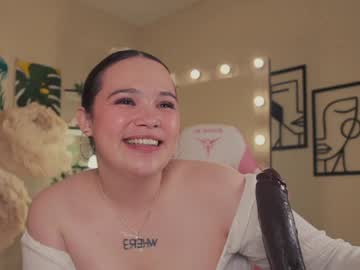 girl
        chery_lady22 cam image #3189753