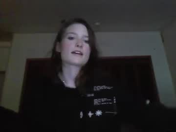 girl
        lenity_life cam image #2191349
