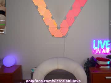 girl
        victoriahillova cam image #1840982