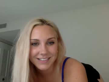 girl
        dreag3011 cam image #1233662