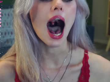 girl
        audreycarvin cam image #3221754