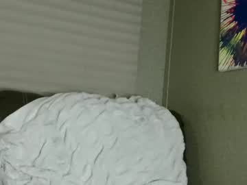 couple
        sexytreesmoker cam image #718285