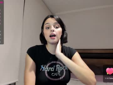 girl
        yourfreakygirl cam image #1090902