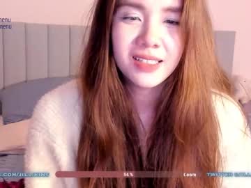 girl
        jillikins cam image #2188682