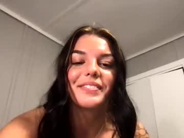 girl
        jadesworlddd cam image #1469647