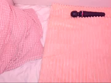 girl
        aveksmr cam image #350164