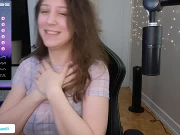 girl
        alexa_dream cam image #1224829