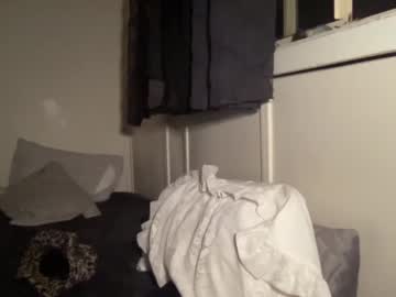 couple
        finnbambi444 cam image #173825
