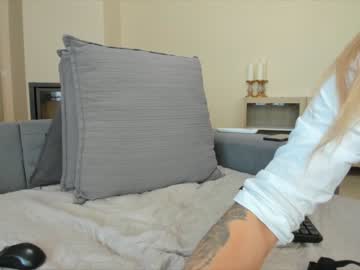 girl
        your_poison_girl cam image #2793037