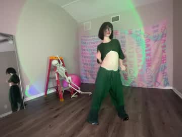 girl
        hexivu cam image #4342798