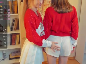 couple
        _hollydolly_ cam image #2088180