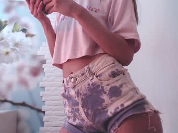 girl
        mazzanti_ cam image #2357187