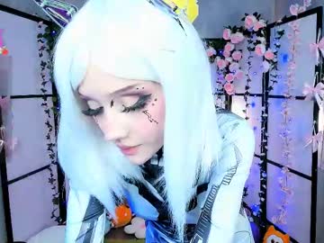 girl
        milkycute cam image #4264594