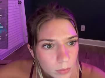 girl
        oliviahansleyy cam image #3122193