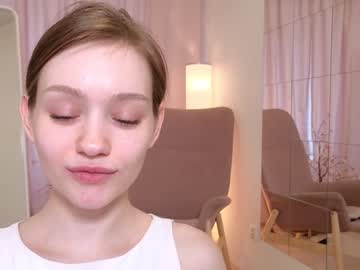 girl
        bless_sheila cam image #878282