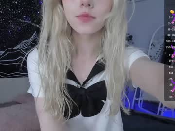girl
        irma_bell cam image #727601
