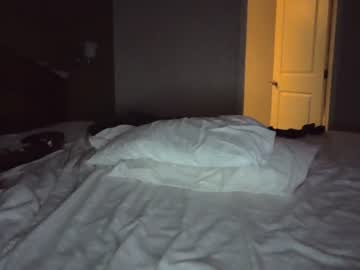 couple
        sillynymph666 cam image #1098554
