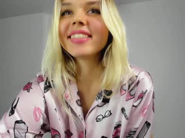 girl
        corni__ cam image #189915