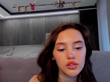 girl
        angella_kleee cam image #1632727