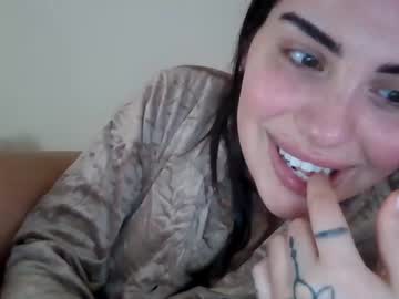 girl
        chloekittenuk cam image #2777453
