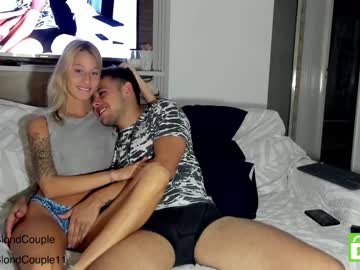 couple
        theblondcouple cam image #870496
